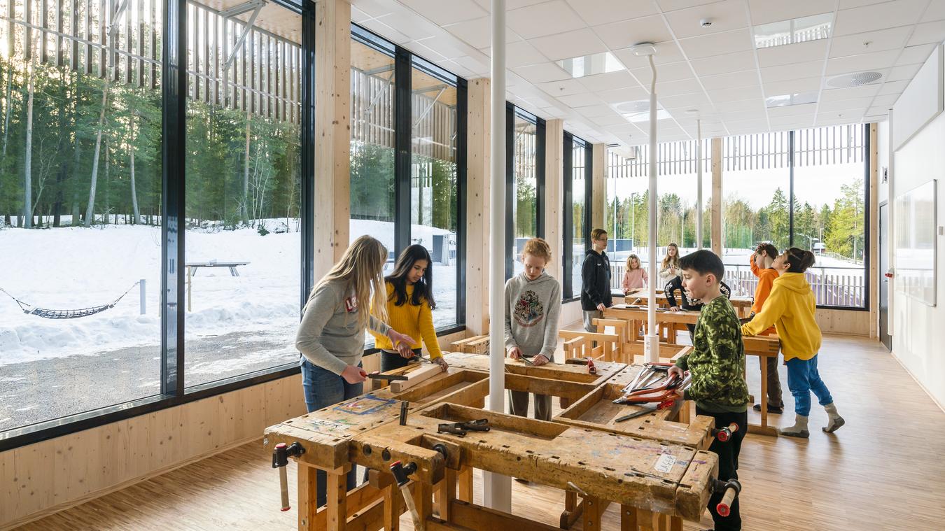 Workshop hall with large windows. Photo